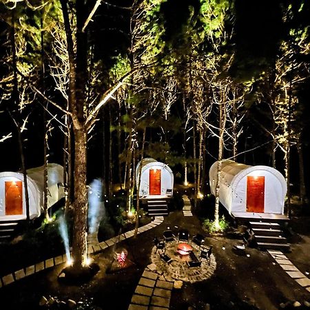 De Vivre Homestay Mang Den Kon Von Kla Exteriör bild