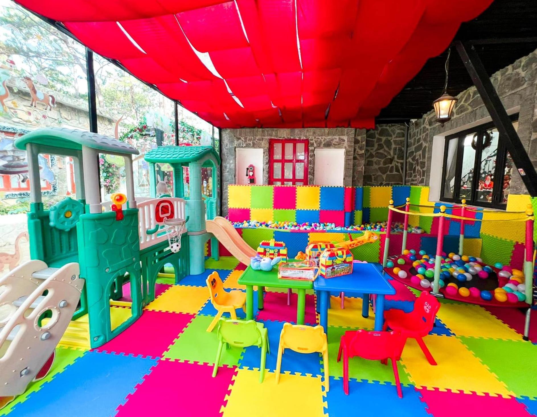 De Vivre Homestay Mang Den Kon Von Kla Exteriör bild