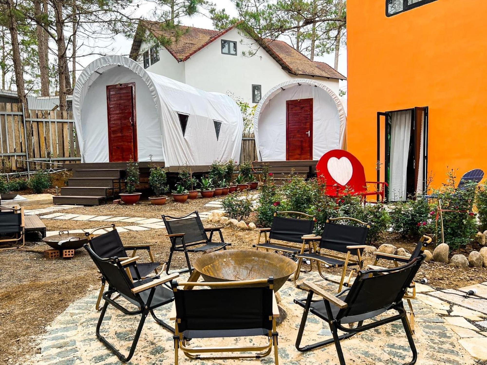 De Vivre Homestay Mang Den Kon Von Kla Exteriör bild